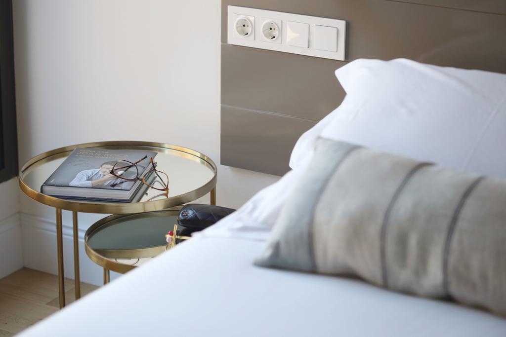 Apartaments Placa Del VI Girona Luaran gambar