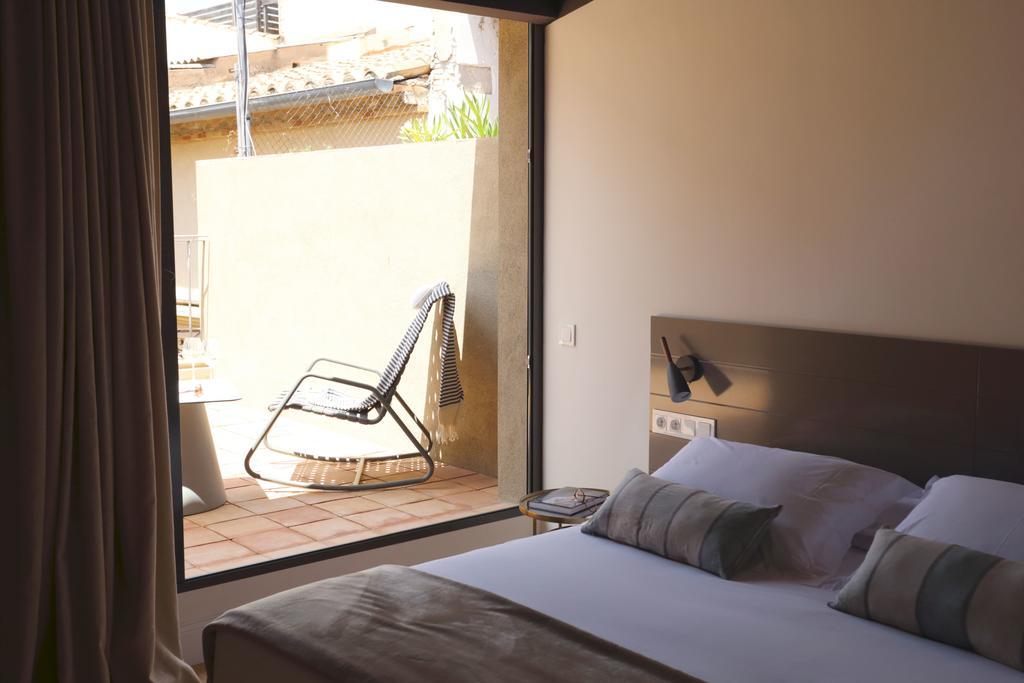 Apartaments Placa Del VI Girona Luaran gambar