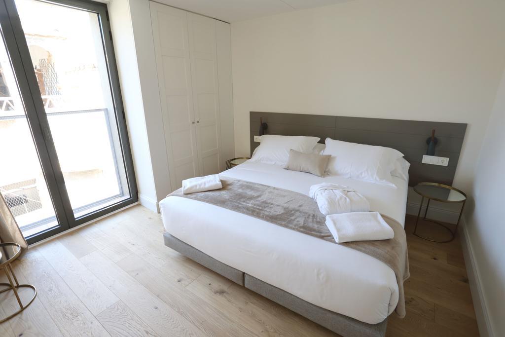 Apartaments Placa Del VI Girona Luaran gambar