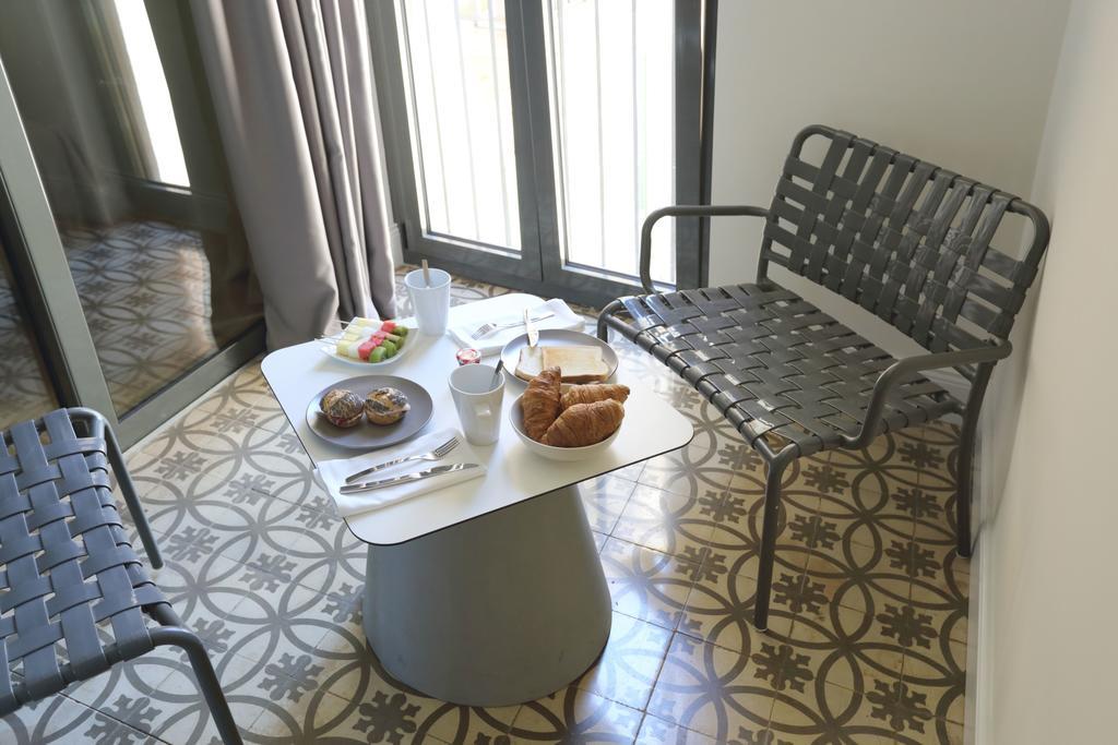 Apartaments Placa Del VI Girona Luaran gambar