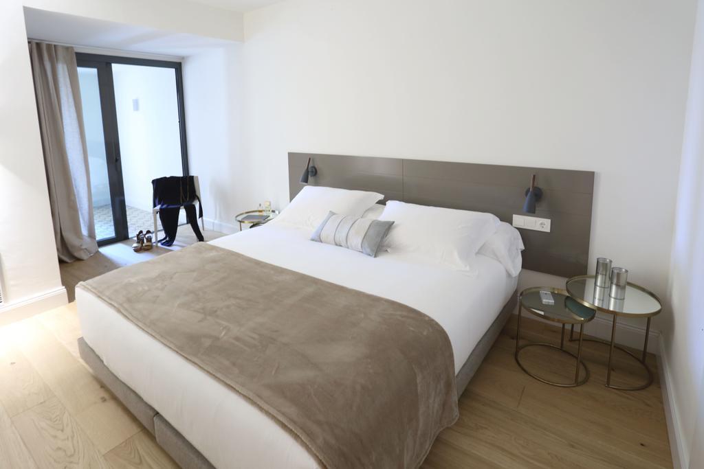 Apartaments Placa Del VI Girona Luaran gambar