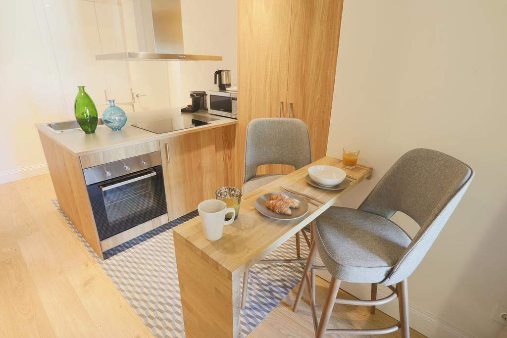Apartaments Placa Del VI Girona Luaran gambar